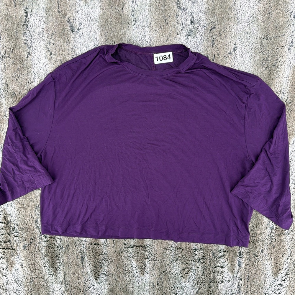 Lululemon Dark Purple / Plum Cropped Short Sleeve Top Size: 10 Stretch